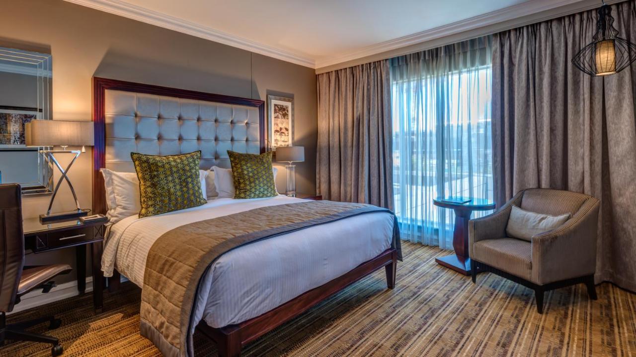 Intercontinental Johannesburg Or Tambo Airport Hotel By Ihg Kempton Park Eksteriør billede