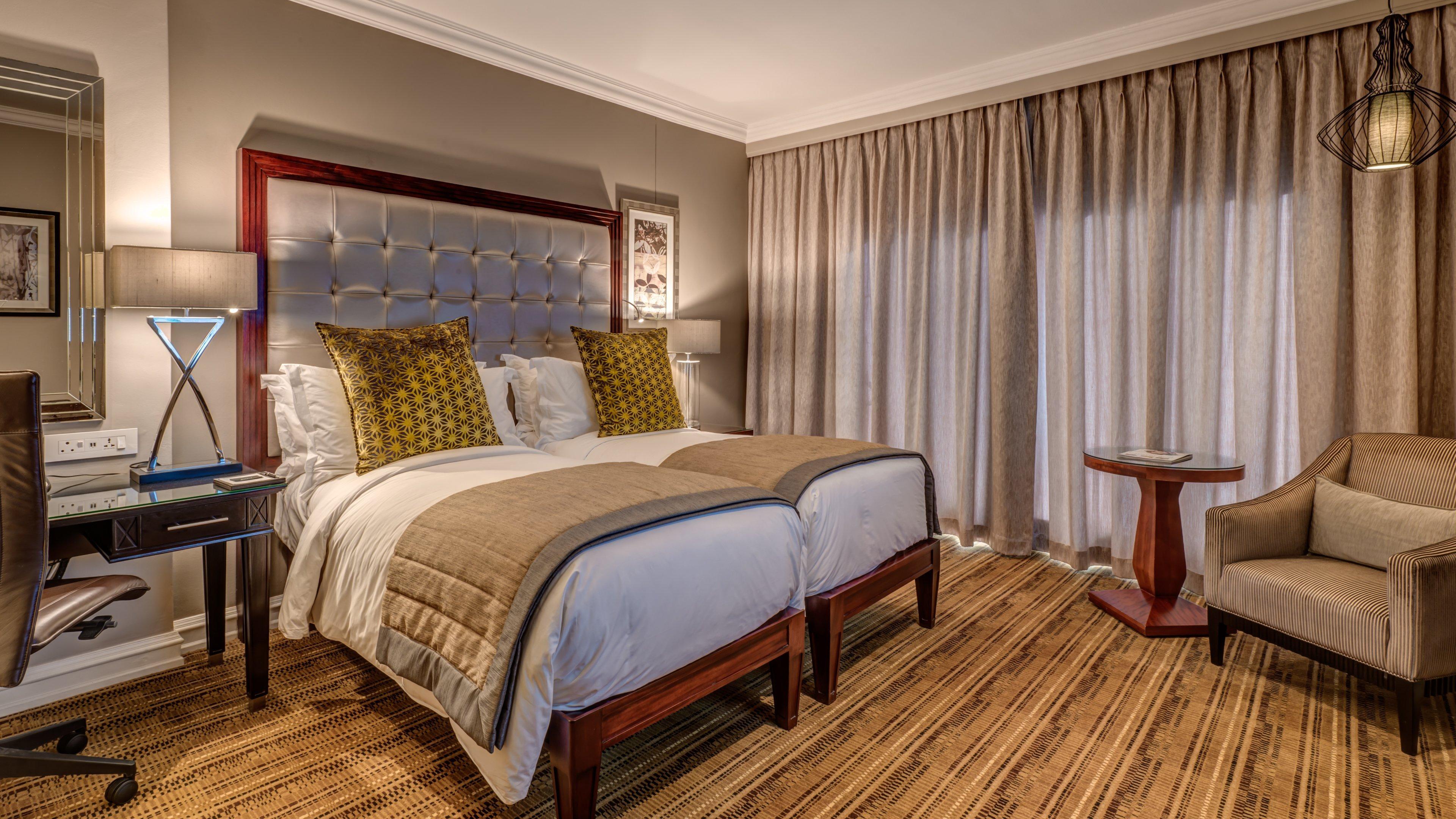 Intercontinental Johannesburg Or Tambo Airport Hotel By Ihg Kempton Park Eksteriør billede A bedroom at the Cape Grace